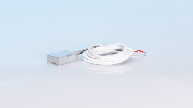 Basic non-invasive thermometer