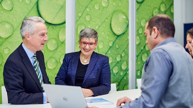 Endress+Hauser people in a meeting situation