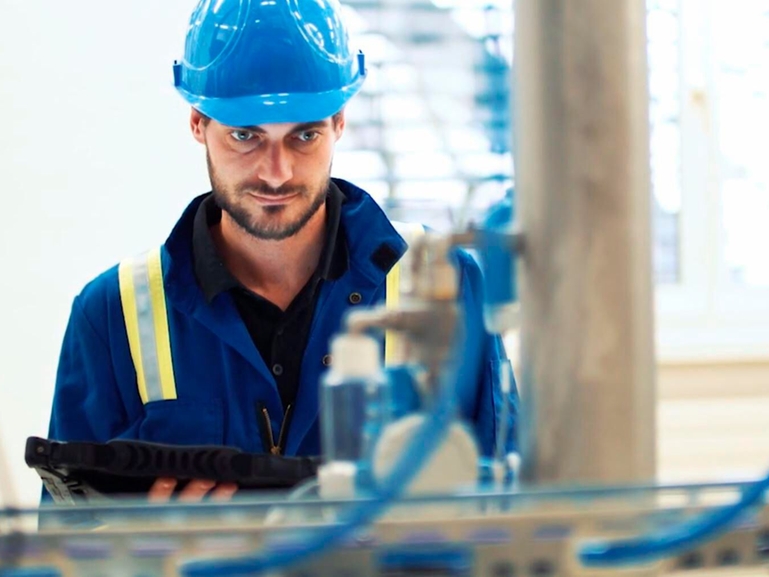 Easily accessible documentation streamlines the maintenance process integration and plant operations