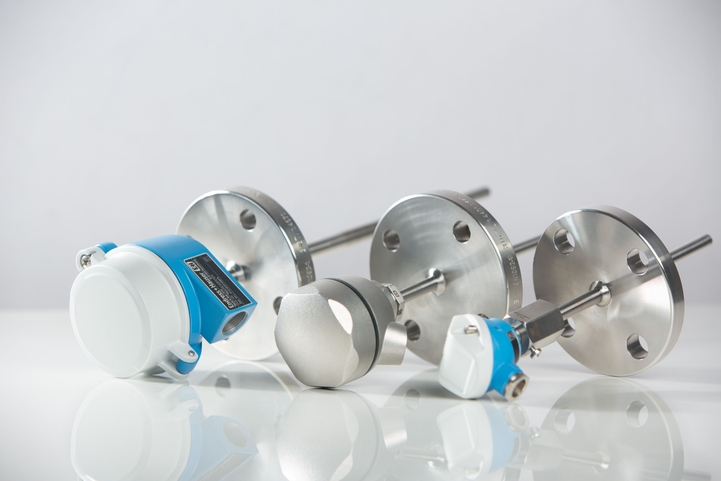 Industrial thermometers iTHERM ModuLine TM131 and TM121